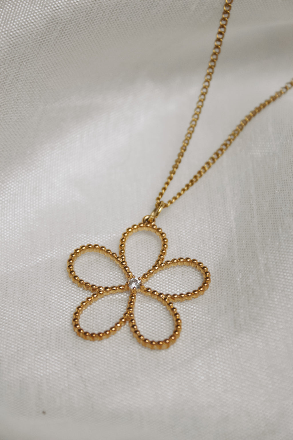 Daisy Necklace